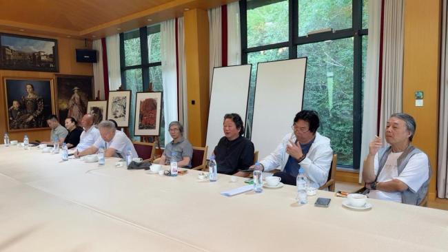 大唐鹿野苑·海外丛林度假区文化节论坛钱晓鸣照相